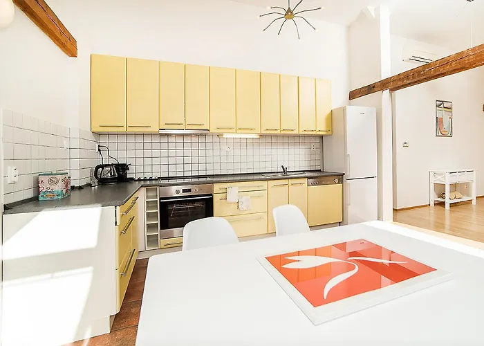 Air-Conditioned 2-Bedroom Attic Loft With Terrace Apartment Prag