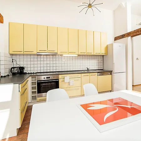 Air-Conditioned 2-Bedroom Attic Loft With Terrace Apartment Prag